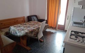 Como Lake - Quiet House